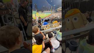 Rogan’s FIRST Pittsburgh Pirates Game! #mlb #baseball #pirates #pittsburgh #dodgers #pierogi #shorts