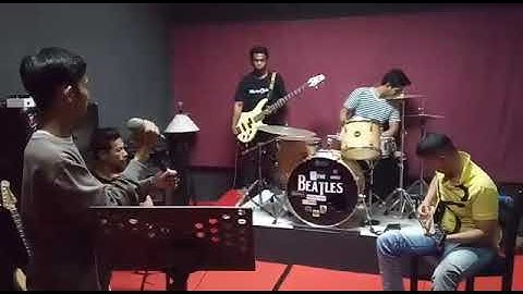 JALANMU BUKAN JALANKU ANDRA AND THE BACKBONE (COVER) RIVER ONE (PROJECT) BAND