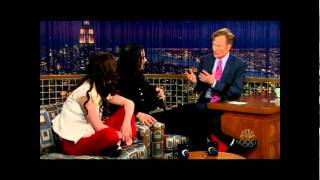 Miniatura de "The White Stripes - Interview ConanStudio 6A [HD]"