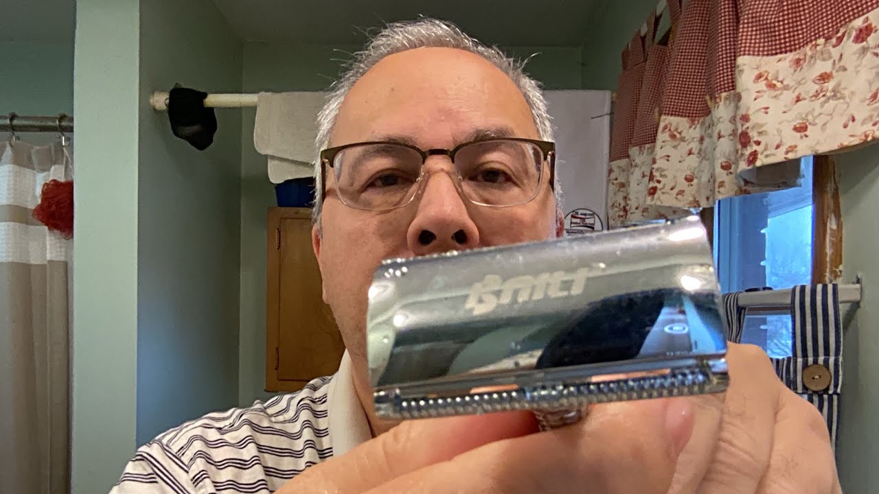 Baili: A Good Starter Razor. - YouTube
