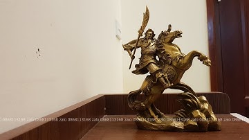 Quan Công cưỡi ngựa ra trận