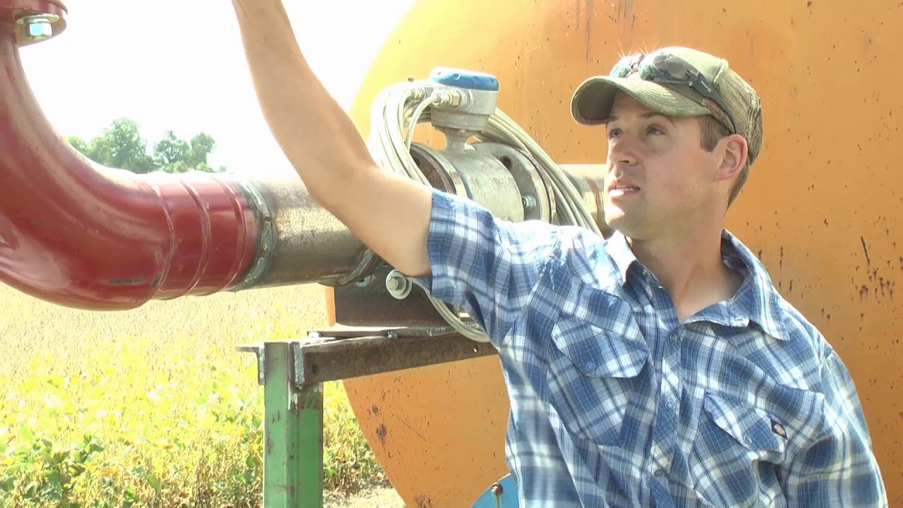 Innovation Grant Program farmer promotes cover crops