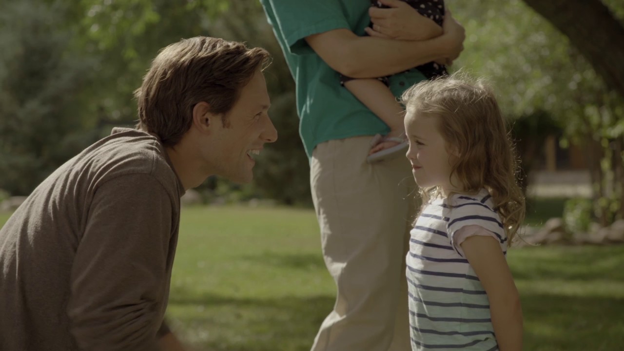 The Stray trailer - Sarah Lancaster, Michael Cassidy, Connor Corum