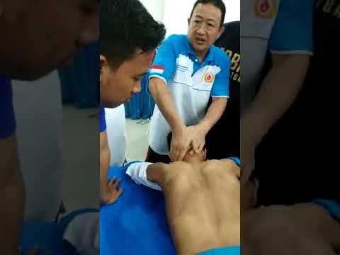 Video: Berapakah kos untuk menggantikan leher pengisi?