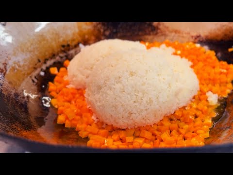 思い出の懐かしいまかないを作ってみたら思いがけず喜んでくれた。　Carrot Fried Rice: The One-Man Nostalgia Festival for Our Chief