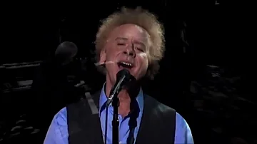 Simon and Garfunkel - Bridge Over Troubled Water (Live in Madison Square Garden, NYC 2003)