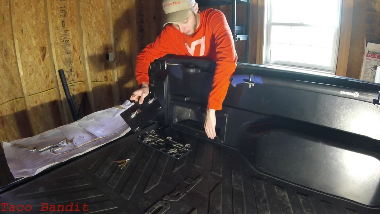 New Toyota Tacoma >> Toyota Tacoma Locking Bed Storage Door by Mobtown Offroad ... New Toyota Tacoma >> Toyota Tacoma Locking Bed Storage Door by Mobtown Offroad ...