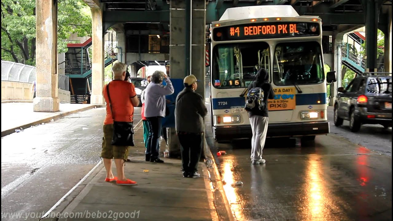 nycta-4-train-shuttle-bus-at-jerome-avenue-the-mosholu-parkway