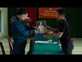 Ha Nam decided to go to the police station to report Egan's mysterious disappearance.