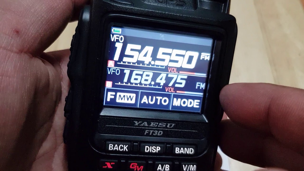 วิธีเปิดไฟฉาย Yaesu FT3D