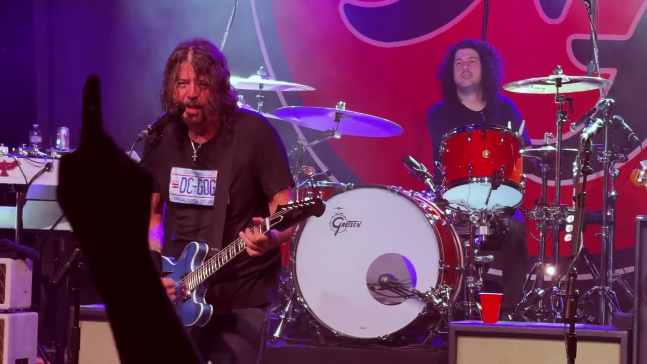 Foo Fighters at The Observatory - The Pretender and Walk