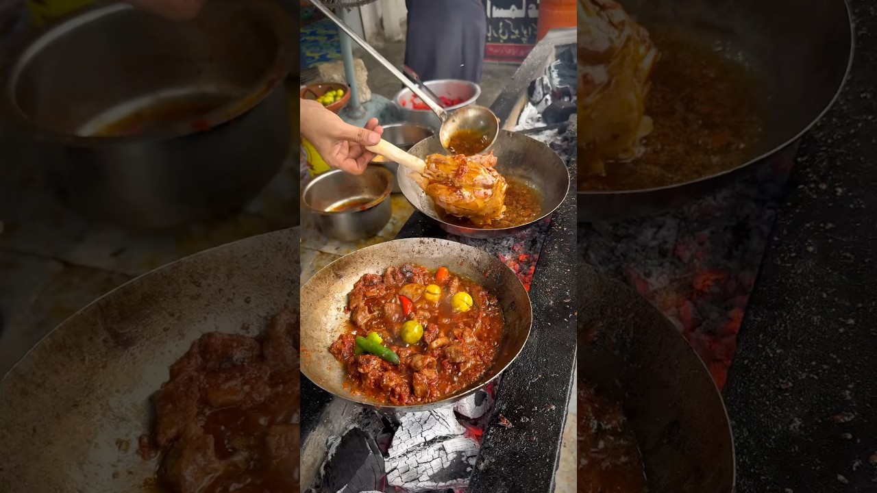 Dinosaur Bong (Skhakot Bazar, Khyber Pakhtunkhwa)❤️