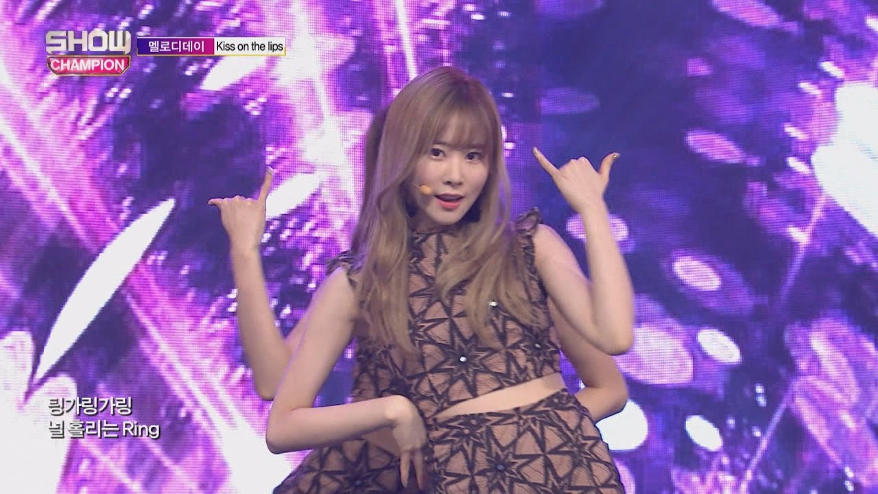 Show Champion EP.219 MELODYDAY - Kiss on the lips