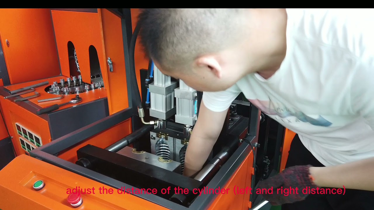 How to install blowing bottle mold for semi automatic PET bottle machine?