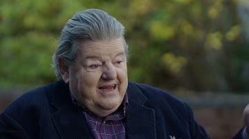 Harry Potter 20th Anniversary Return To Hogwarts - Itw Robbie Coltrane (official video)