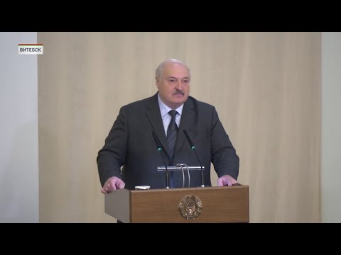 «Вы просто безответственные люди!» Президент отчитал чиновников в Витебске