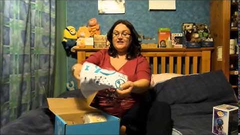 Opening my May 2015  Geek Box