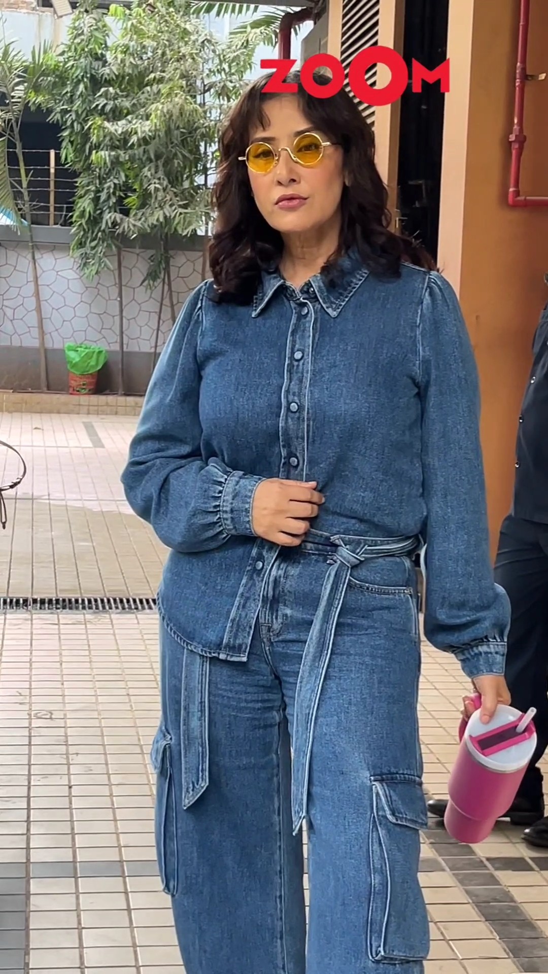 Manisha Koirala's STUNNING look in a denim co-ord set ? #manishakoirala #shorts