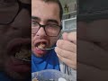 Eu comendo minha carne