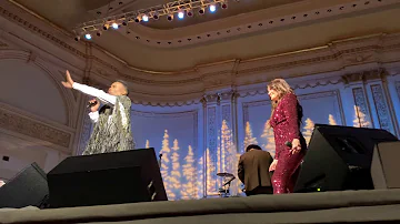 Idina Menzel & Billy Porter - "I've Got My Love to Keep Me Warm" Live at Carnegie Hall Dec 11, 2019