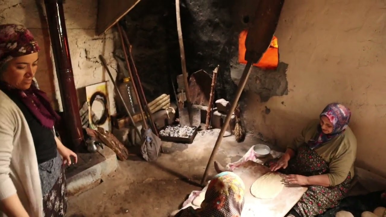 Yayla Macerası | Anadolu'da Zaman | Köy Ekmeği Yapılışı | Yayla Belgeseli | Zara Kösedağ Yaylası