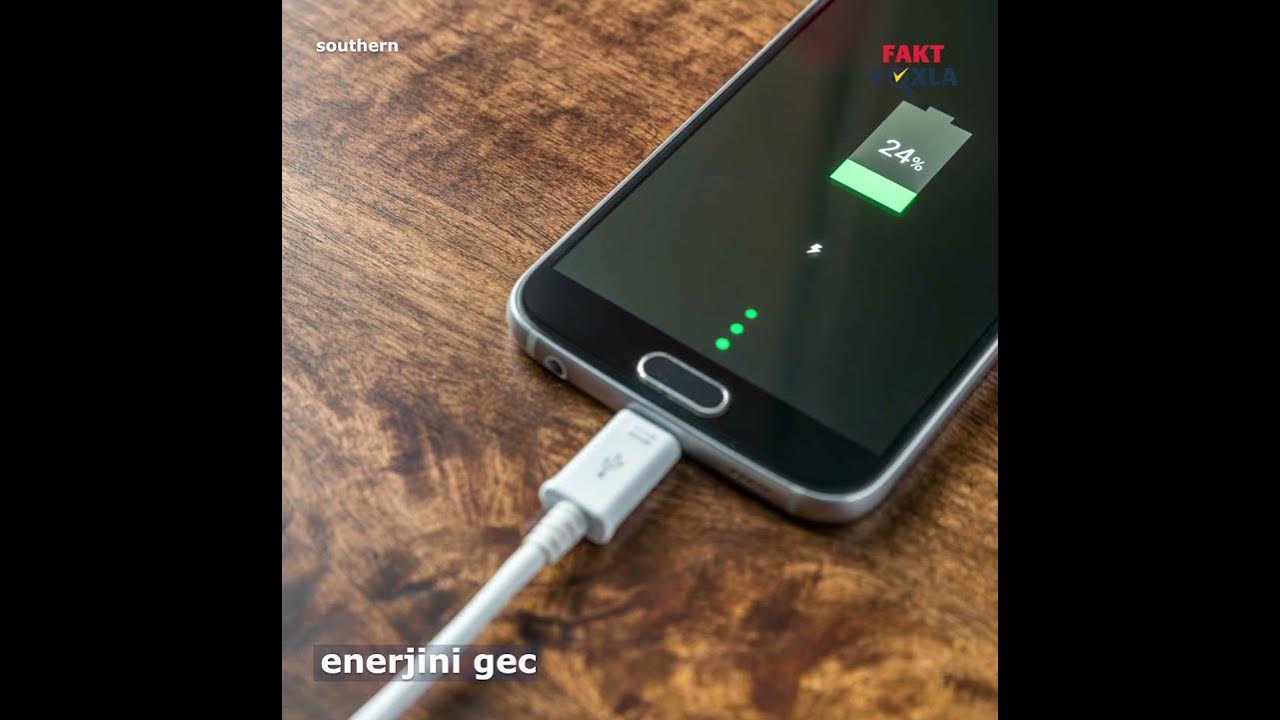 Смартфон заряжается. Почему телефон на зарядке. Зарядник для смартфона. Смартфон заряжается. Почему телефон на зарядке.
