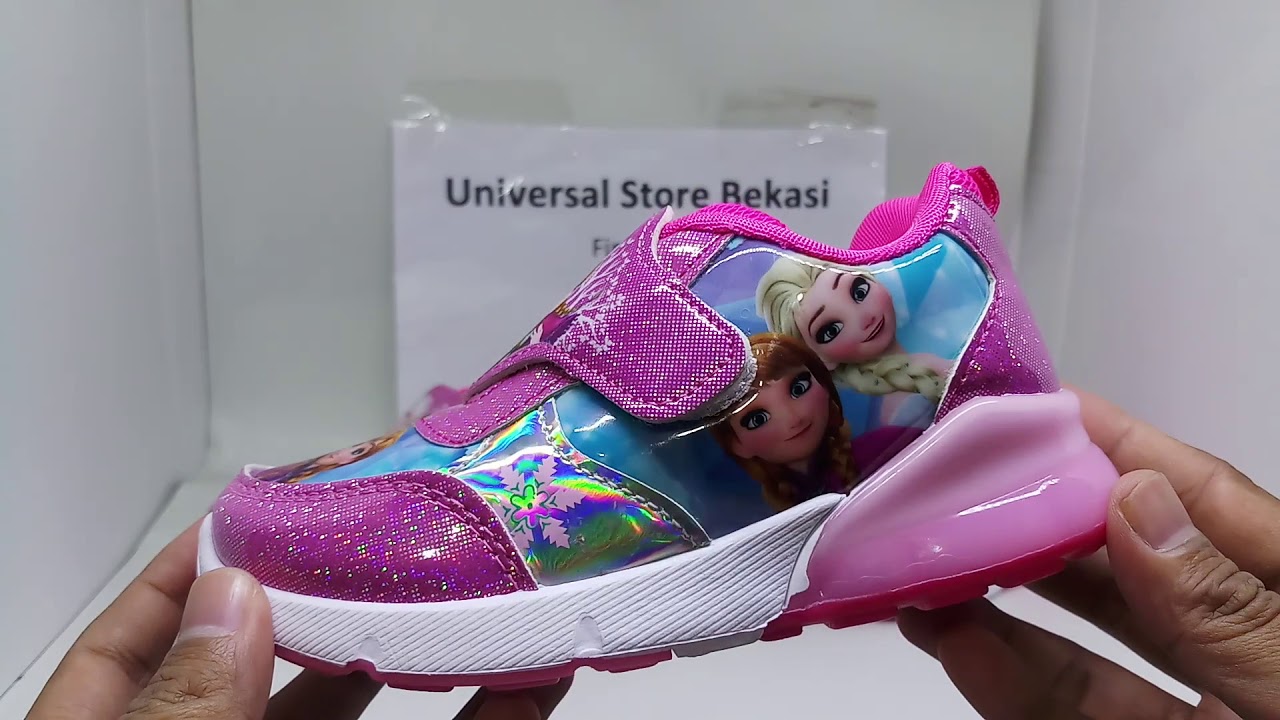 Sepatu  anak  perempuan karakter frozen elsa sneakers lampu 