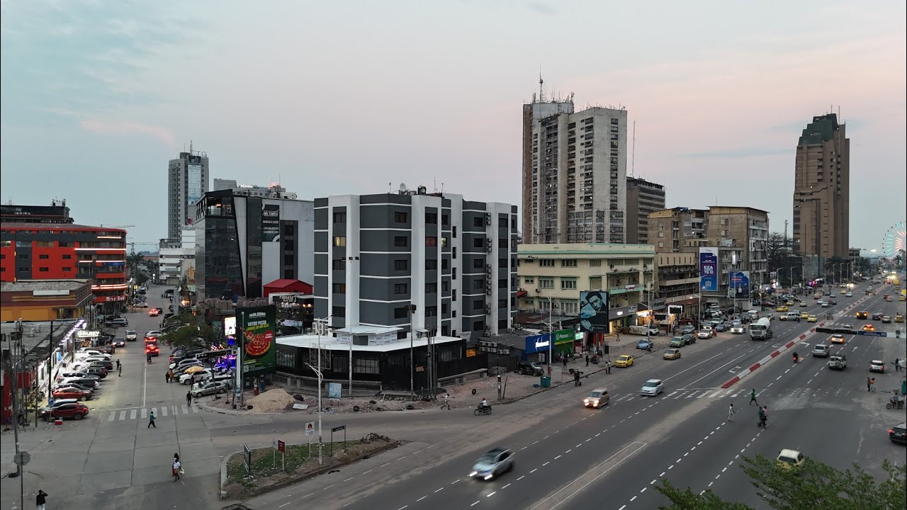 J'ai filmé le 2ième plus long boulevard de la ville de Kinshasa 