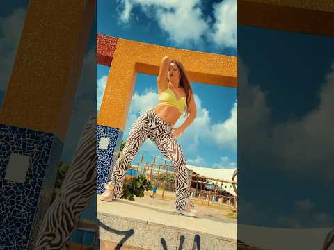 Reggaeton Lady style