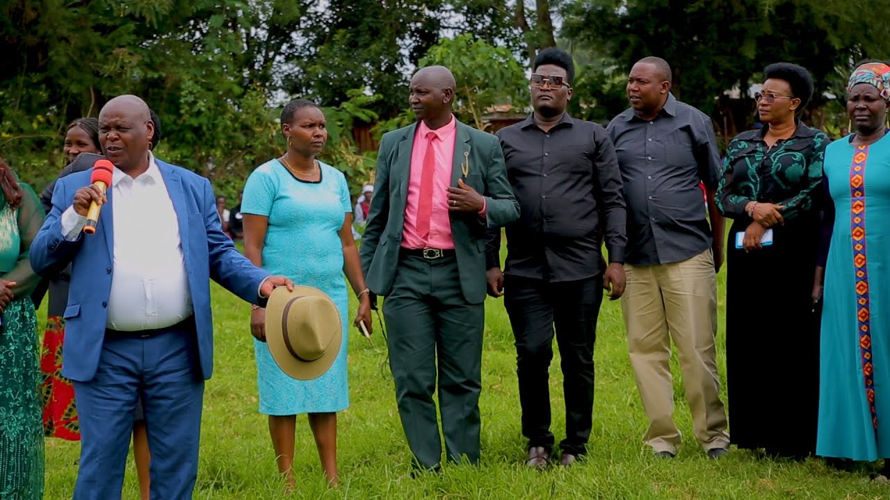 Все артисты календжинской музыки отдают дань уважения своим коллегам, потерявшим близких.