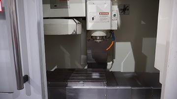 Lot 7   XYZ 560 Mini Mill