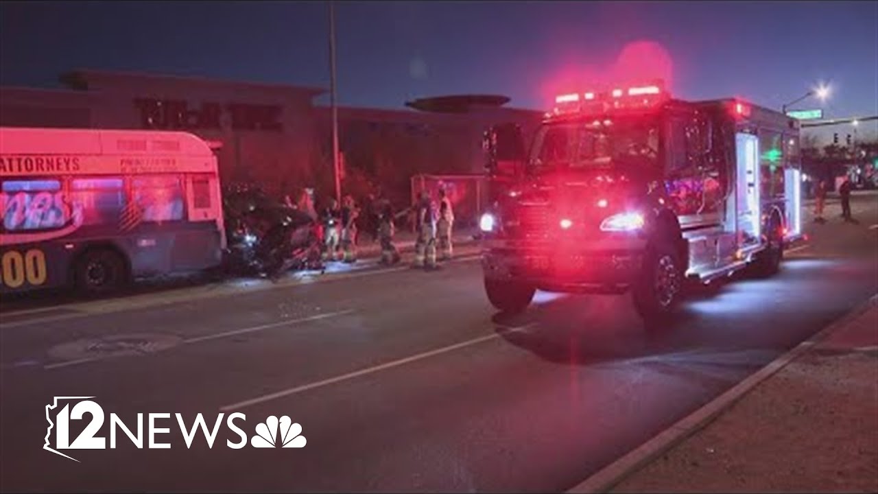 1 man dead, another seriously hurt after crash in Phoenix - YouTube