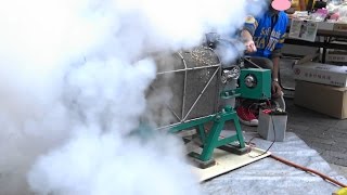 ポン菓子(パットライス)を作る工程を撮ったら、想像以上に大きな爆発をした