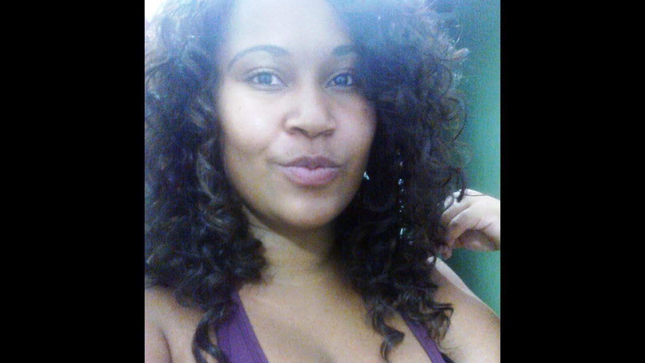 Cuidando de sua Lace wig cacheada