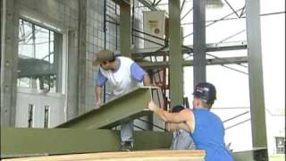 Virginia Tech: Solar House 2001