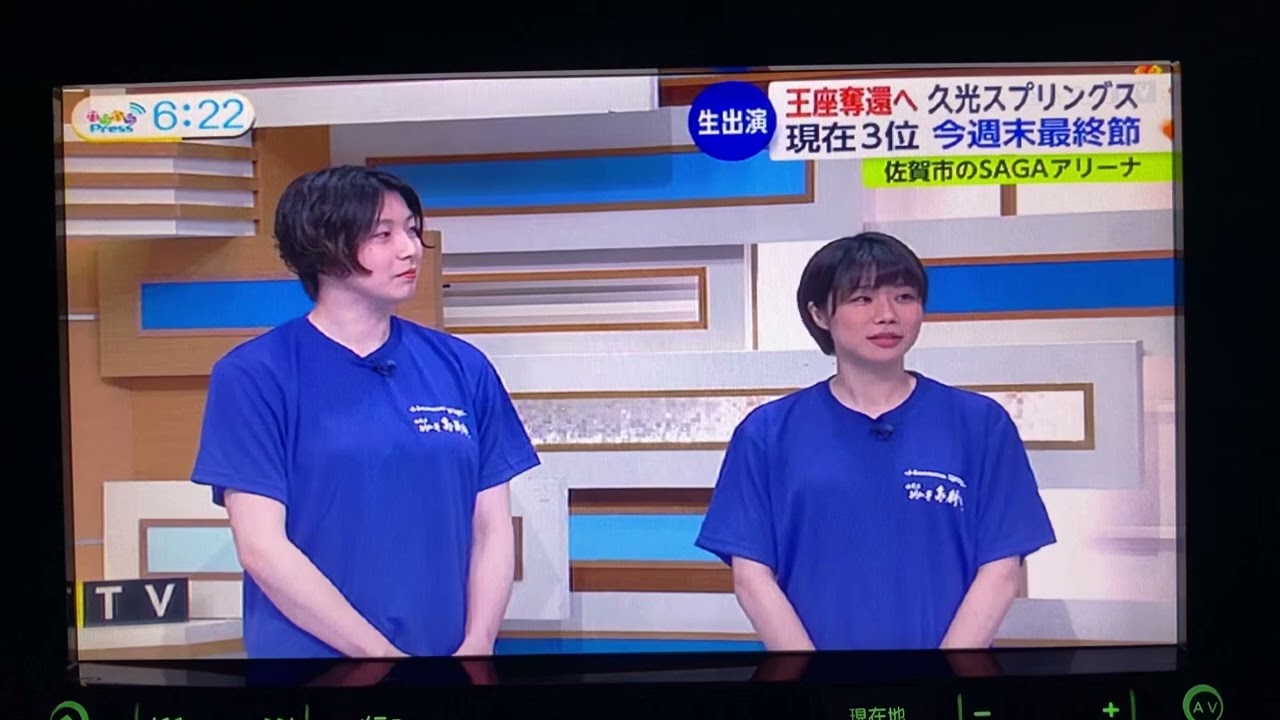 濱松明日香選手と万代真奈美選手の最終戦PR活動