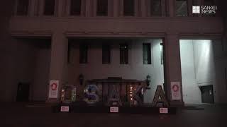夜の中之島に鳴り響くチャイムと鐘の音