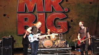 Mr  Big - Addicted To That Rush,  Rio 2015 (Paul Gilbert, Billy Sheehan)