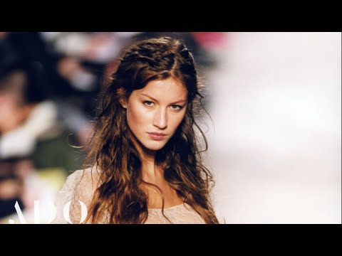 Gisele Bündchen | Runway Throwback