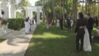 Mass Valentine's wedding held at Florida museum
