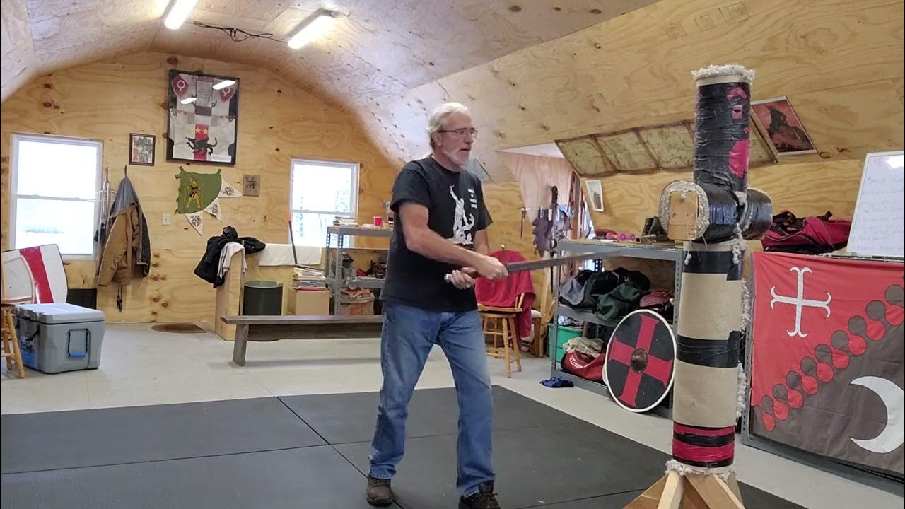 Dux Eik's Back edge longsword kata versus righthanded sword and shield