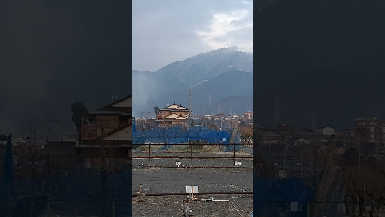 茱萸だの辺りから 大山の勇姿雄姿 うっすらと雪 が Youtube