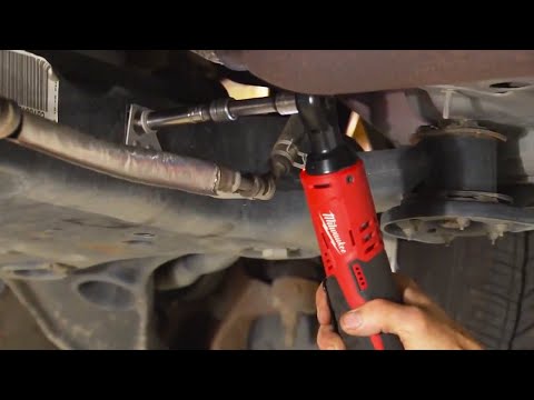 10 AUTOMOTIVE TOOLS / MECHANIC TOOLS YOU SHOULD HAVE FOR CAR REPAIRS & MAINTENANCE 2020