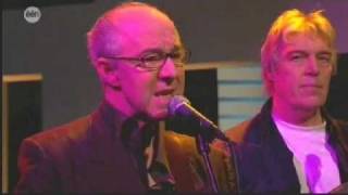 Video thumbnail of "Raymond vh Groenewoud - omdat ik van je hou (Live)"