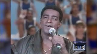 RAÇA NEGRA - ME LEVA JUNTO COM VOCÊ ( AO VIVO ) - DOMINGÃO DO FAUSTÃO 1995
