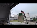 Boom lift video’s here! Lowering the machine from the 3rd floor, getting smoother!