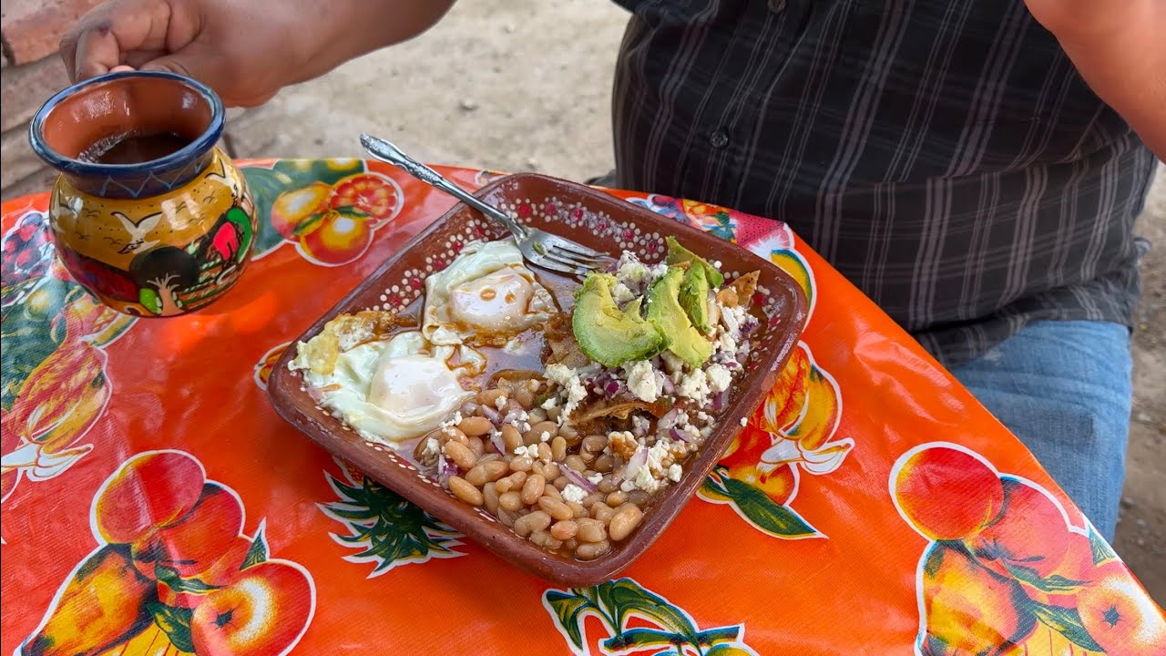 Un delicioso desayuno, Chilaquiles ¡¡Mas una sorpresa que te va a gustar!! || Ay Nomas