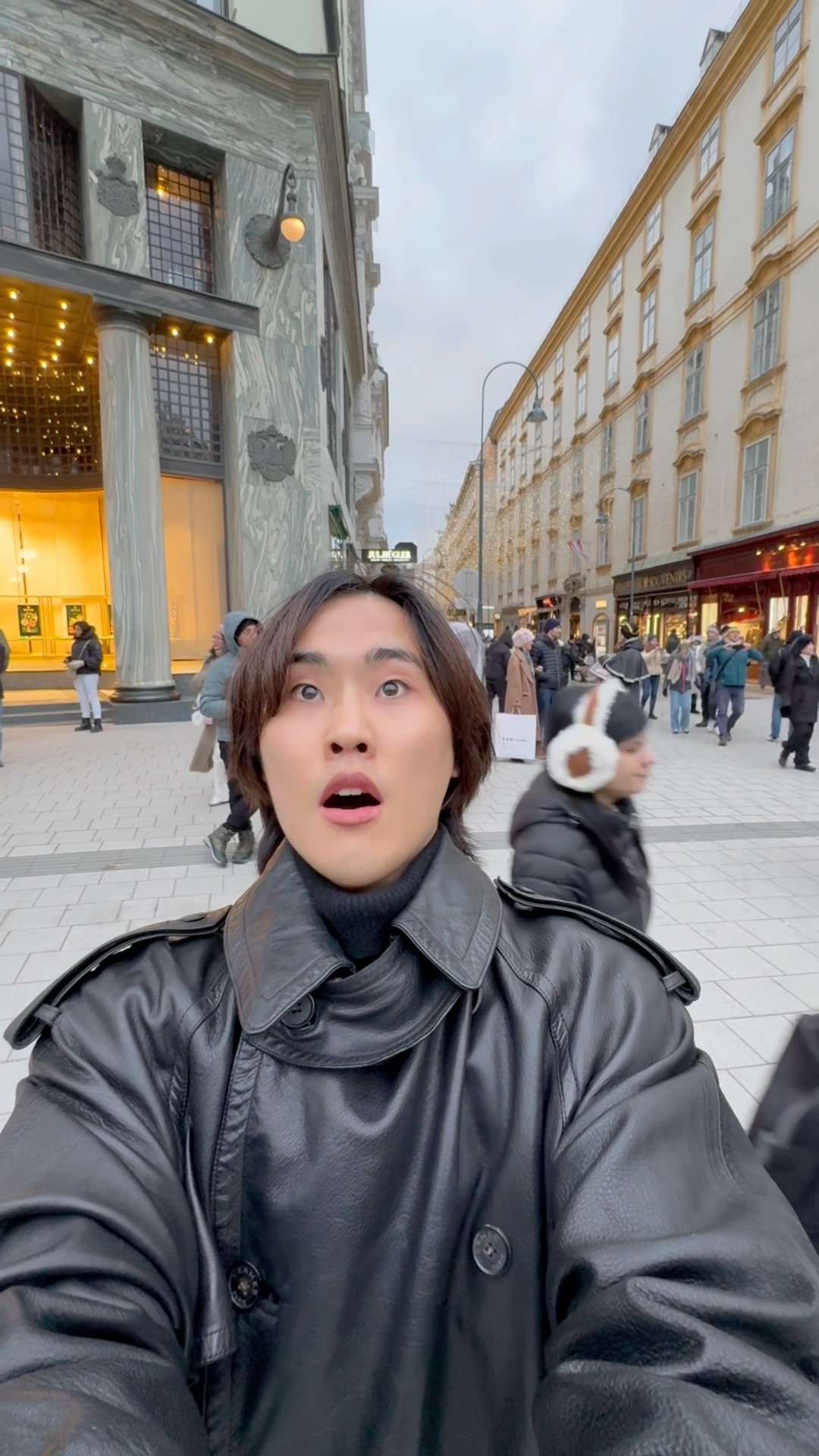 Jun Jun World funny video??? christmas in vienna??#shorts#funny