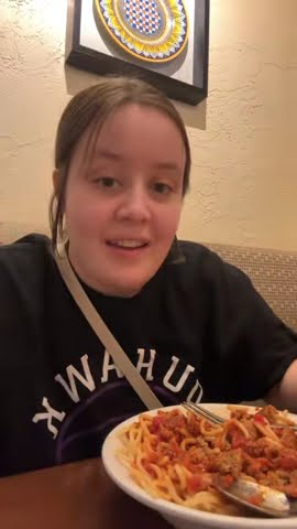 What’s your guys go too order at Olive Garden? - YouTube