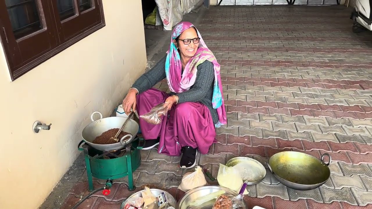 ਅਲਸੀ ਦੀਆਂ ਖੋਏ ਵਾਲਿਆਂ ਪਿੰਨੀਆਂ | Flex Seeds Panjiri | Alsi Di Pinni | Flax Seeds Ladoo
